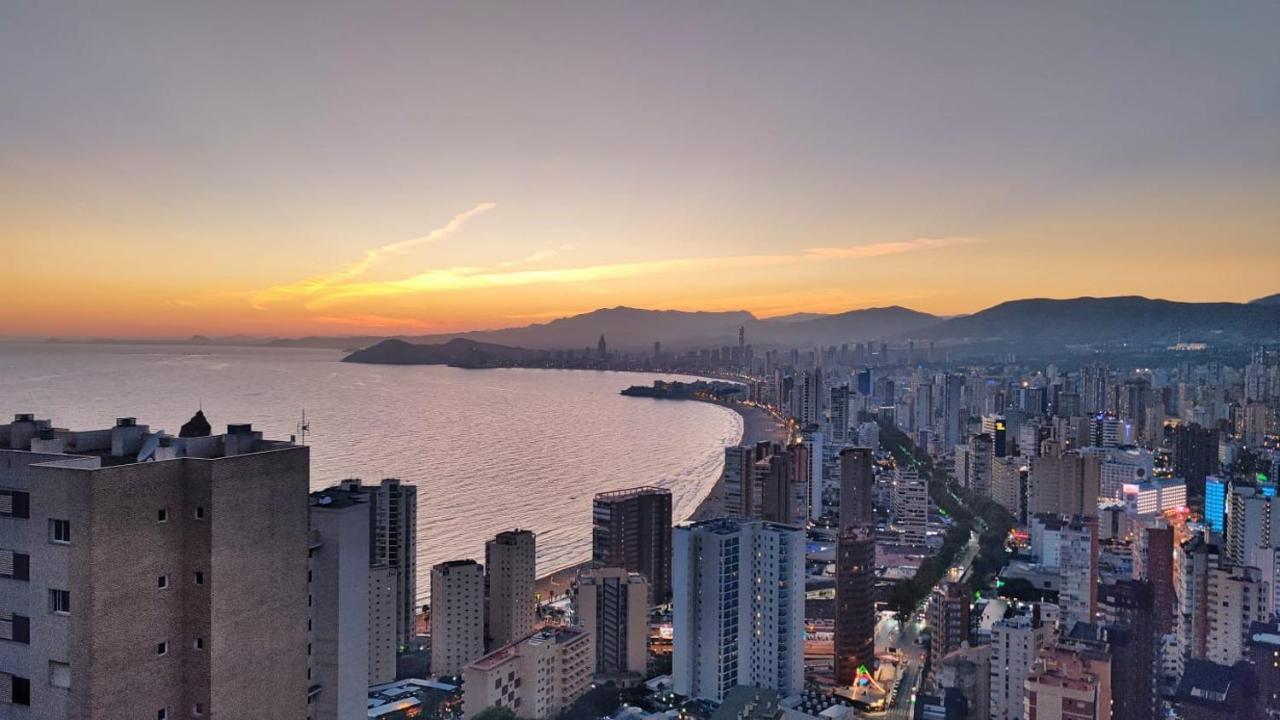 Lujoso Apartamento con vistas al mar en Mirador del Mediterráneo - Gestaltur Benidorm Esterno foto